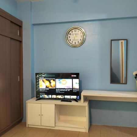Henry'S Newport Condotel Pasay Dış mekan fotoğraf