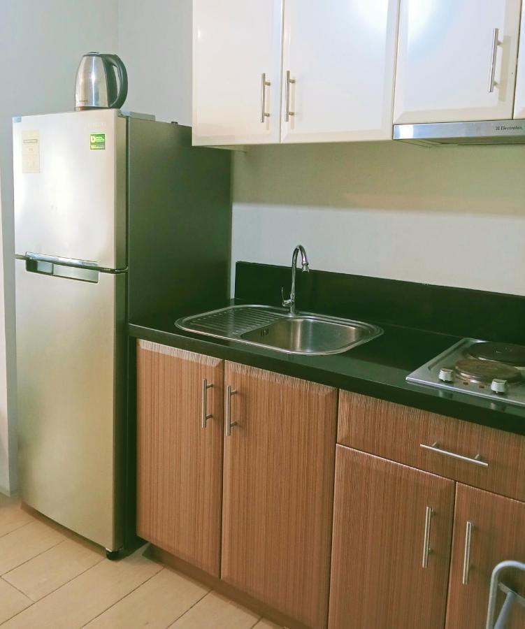 Henry'S Newport Condotel Pasay Dış mekan fotoğraf