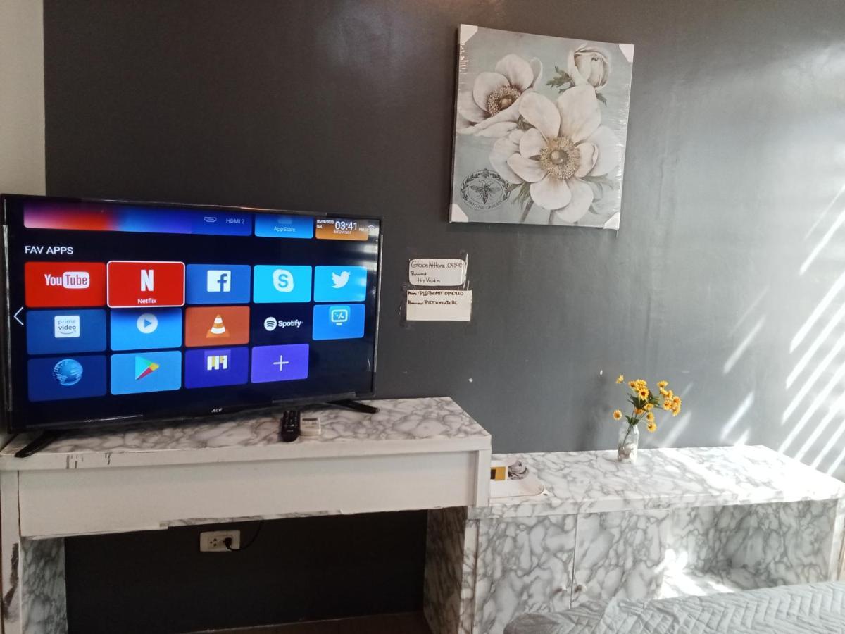 Henry'S Newport Condotel Pasay Dış mekan fotoğraf