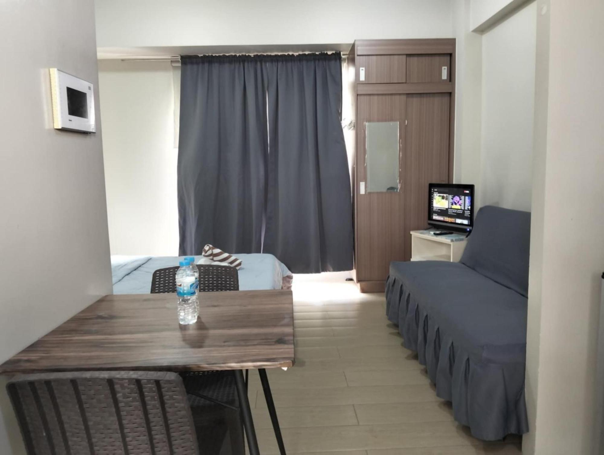 Henry'S Newport Condotel Pasay Dış mekan fotoğraf